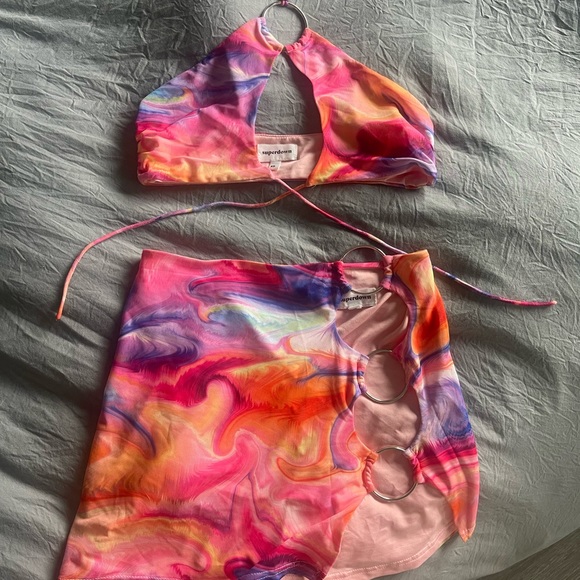 Revolve Superdown set - Picture 3 of 4